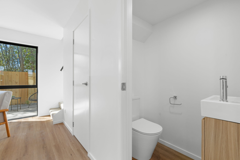 Bathroom in 3-bedroom 5-unit townhouse development at Milton street, Somerfield