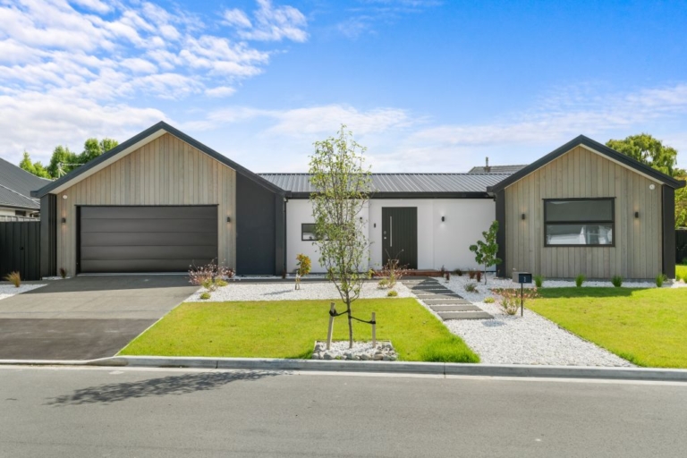 B Ferbane Way, Halswell