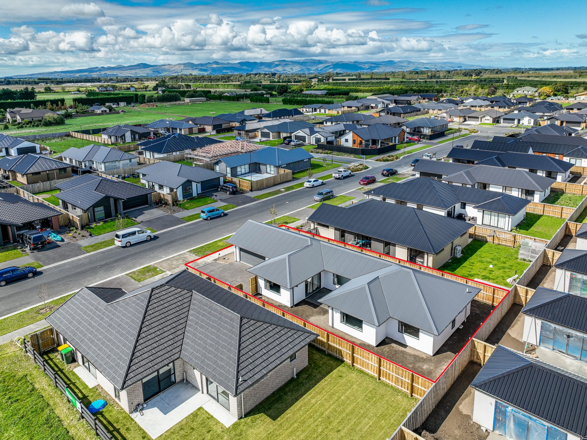 Living in Lincoln Canterbury: 2026 Buyer's Guide
